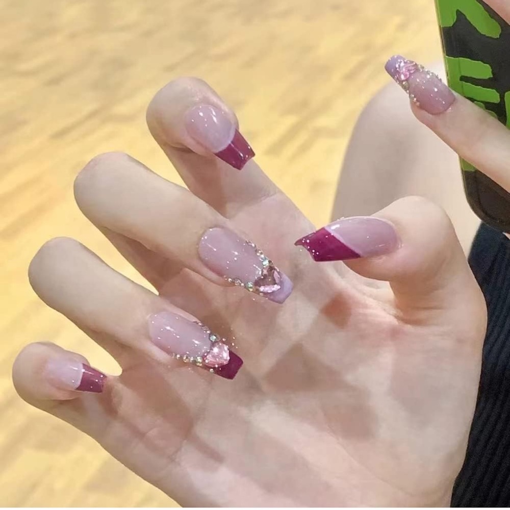 diduikalor Valentines Press on Nails Medium Heart Fake Nails
French Tip.